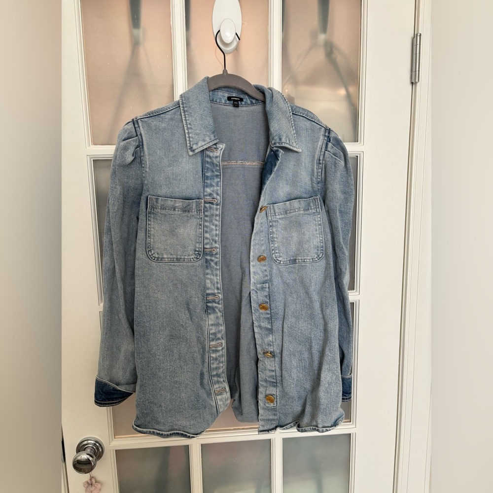 BRAND NEW Express Stylish Blue Denim Shirt Jacket. Size S - Picture 9 of 9